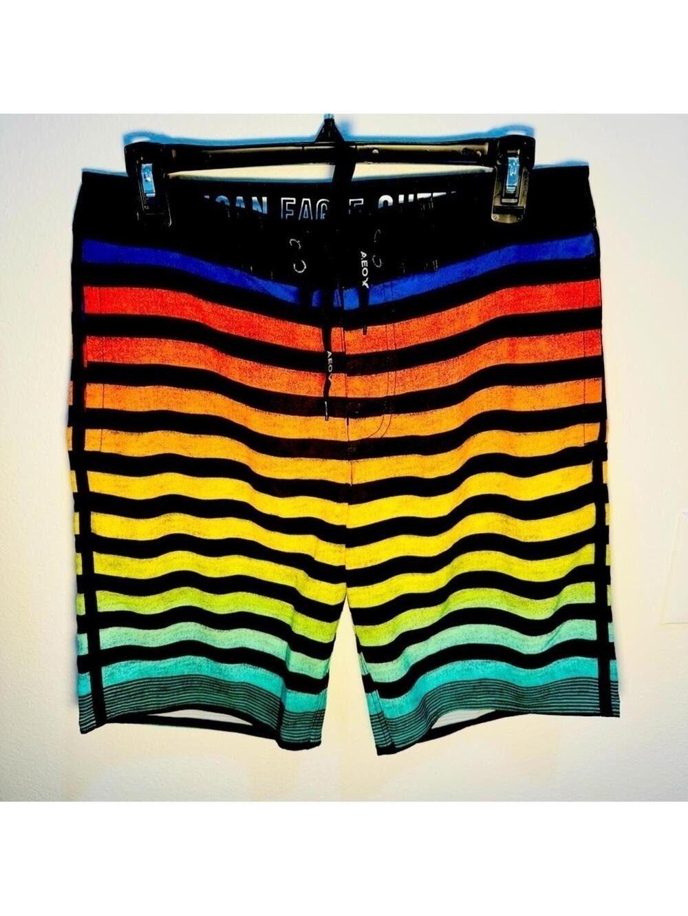 American Eagle Outfitters Swim Trunks / Board Shorts -Tropical Size: Small